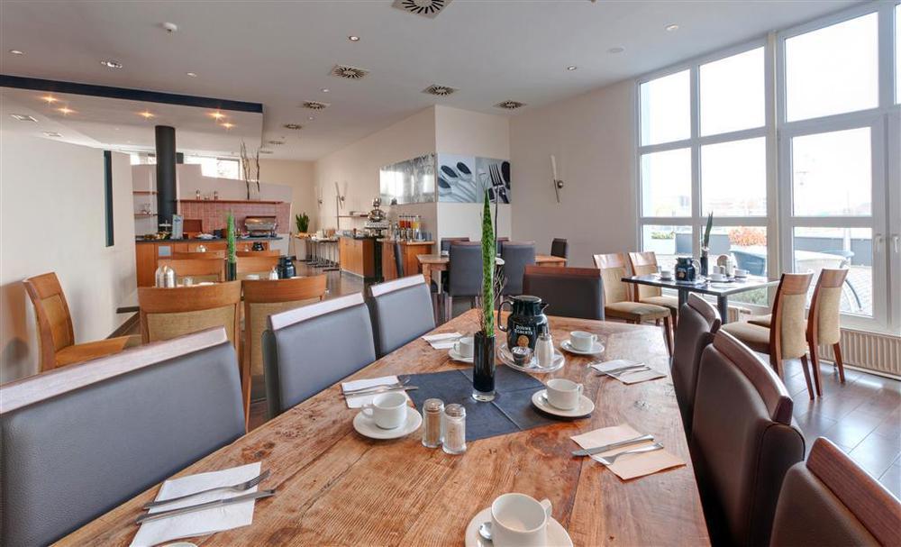 Courtyard By Marriott Dortmund Otel Restoran fotoğraf